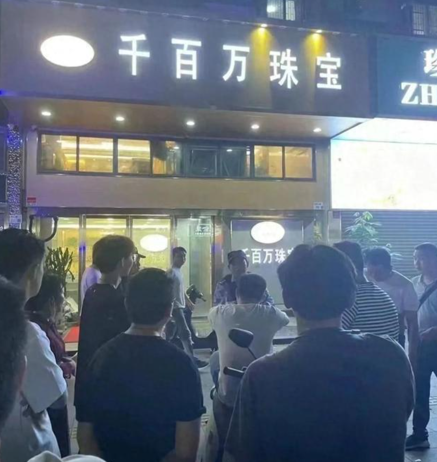 早读｜五一假期“抢票攻略”来了；深中通道实现5G信号全覆盖(图15)