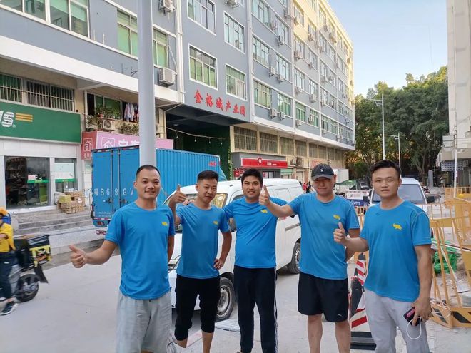 蓝犀牛司机之星“良好心态与同理心是我做好服务的秘诀。”韩本胜(图1)