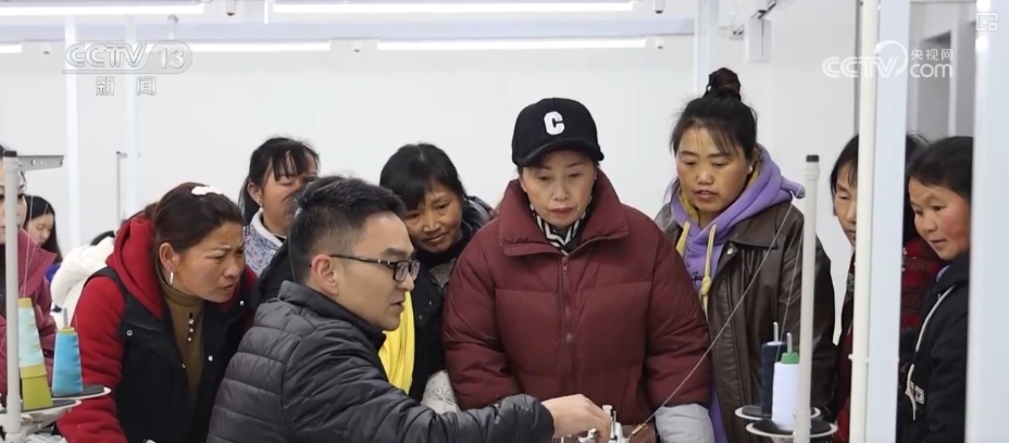 一村富带动连片兴万人搬迁小镇蝶变稳住百姓好日子(图7)