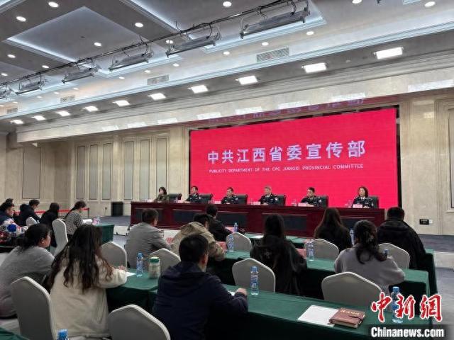 2024年江西警方破获电诈及关联案件192万起(图1)