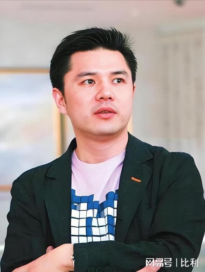 主持人赵普现状：身家过亿是400万粉丝网红53岁还是那么帅(图3)
