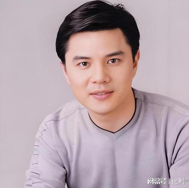 主持人赵普现状：身家过亿是400万粉丝网红53岁还是那么帅(图4)