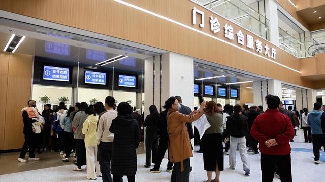 定边县人民医院新院正式启用医疗服务水平全面升级(图2)